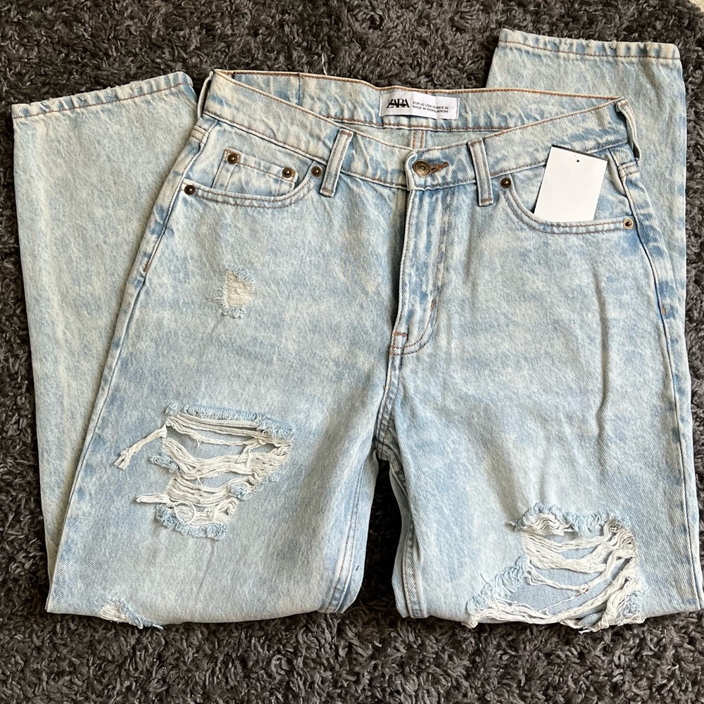 Zara Ripped Baggy Jean